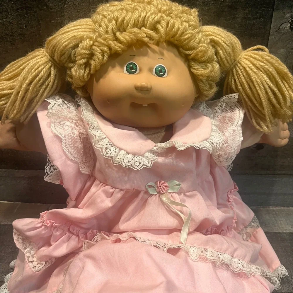 Vintage 1985 Cabbage Patch Kids Doll Blonde Yarn Hair Green Eyes Pink Lace Dress